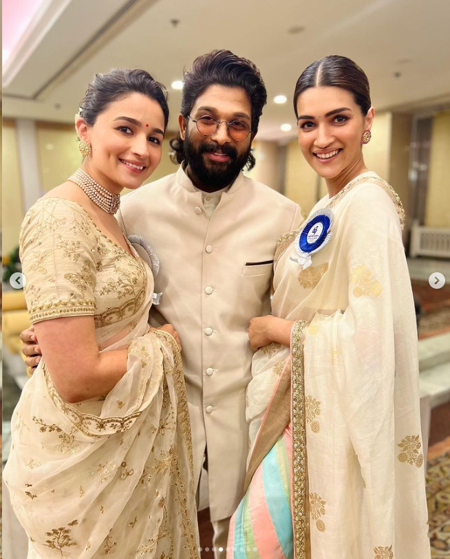 Allu Arjun, Kriti Sanon & Alia Bhatt posed together at the 69th National Film Awards