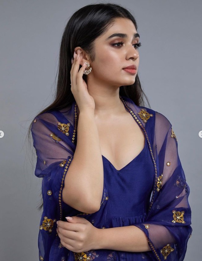 Krithi Shetty stuns in navy blue Chanderi Anarkali by Priyal Prakash