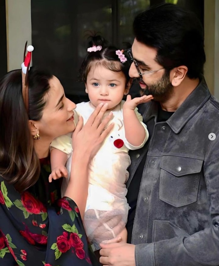 Ranbir Kapoor and Alia Bhatt unveil Raha's adorable face 23 raha pics