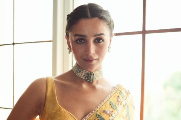 Alia Bhatt dazzles in Anavila's ethereal elegance 44 Alia Bhatt latest photos