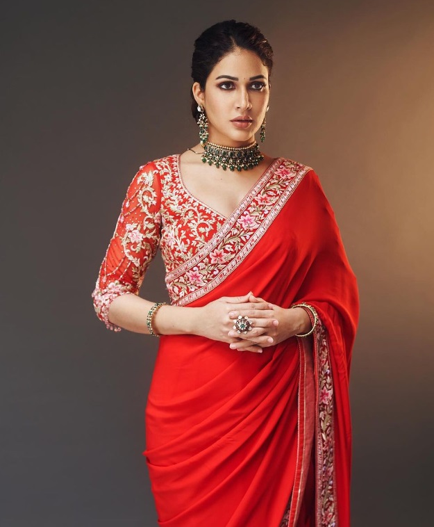 Lavanya Tripathi Konidela looks radiant in Tarun Tahiliani's luxurious red saree